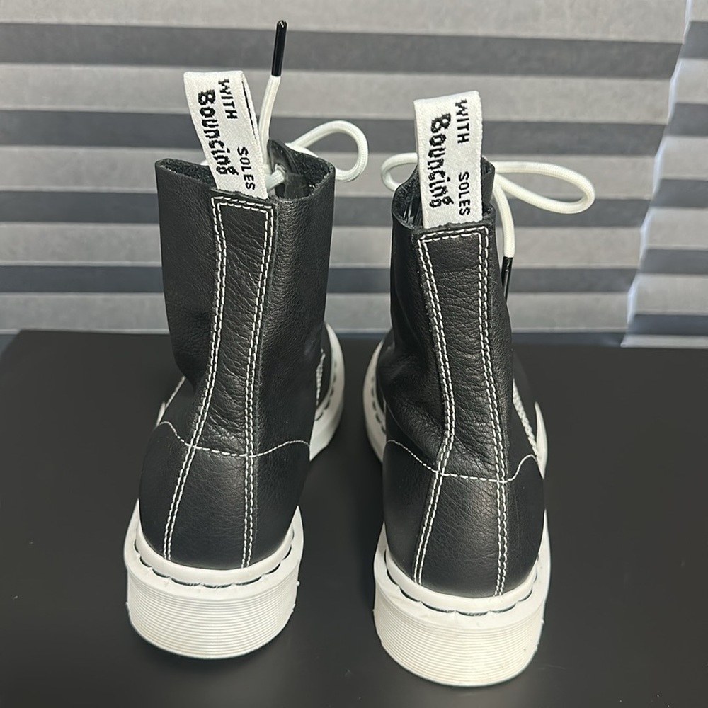 DR MARTENS 1460 PASCAL BW BOOTS - Picture 6 of 16